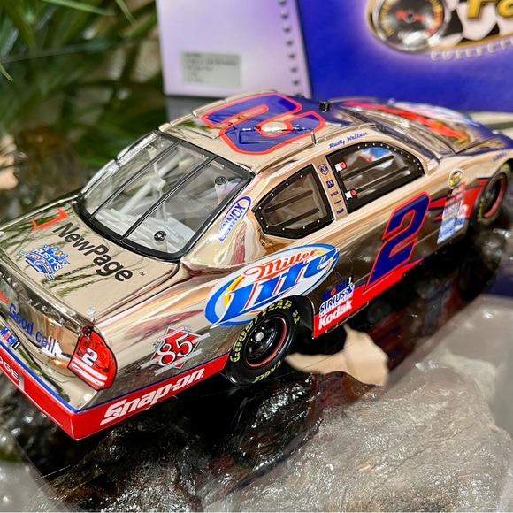 NASCAR Rusty Wallace #2 Snap-On 85th Anniv. 2005 Dodge Charger Color Chrome Ed. - Picture 7 of 13